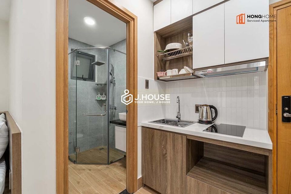 Modern apartment for rent on Nguyen Cuu Van Street, Binh Thanh District-4