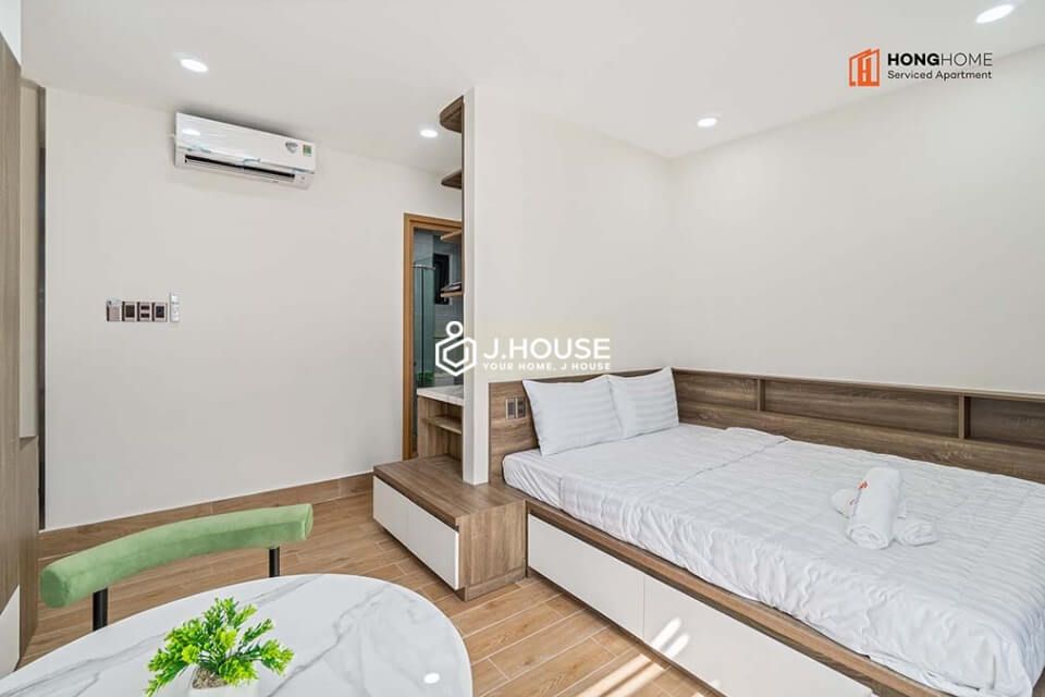 Serviced apartment for rent on Nguyen Cuu Van street, Binh Thanh District-2
