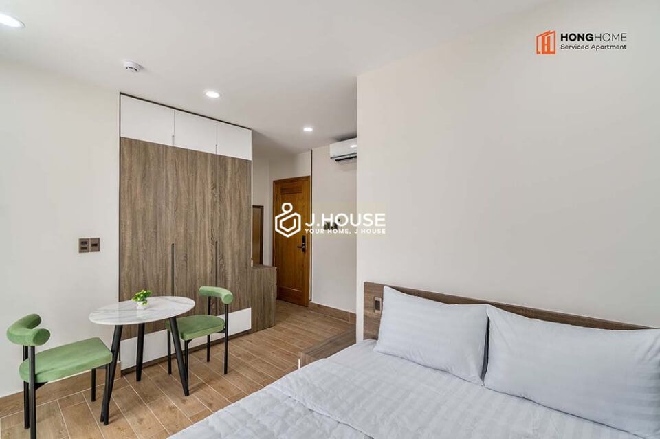 Modern studio apartment for rent in Binh Thanh District