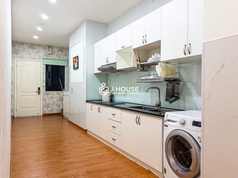 Fully furnished 2-bedroom apartment for rent near Ben Thanh market, District 1, HCMC