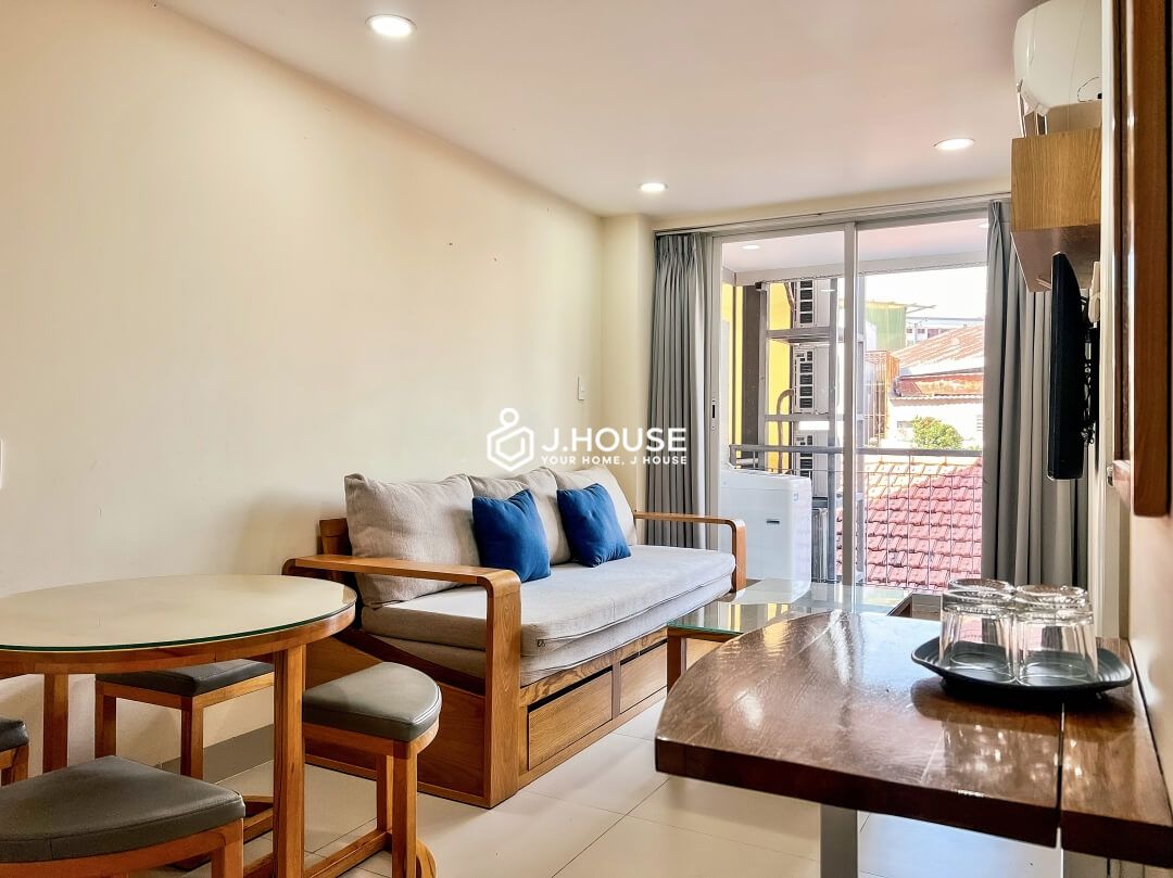 Apartment for rent with balcony in Binh Thanh District, HCMC