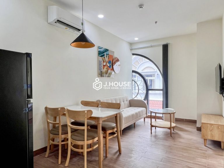 Modern 1-bedroom serviced apartment at Pham Viet Chanh Street, Binh Thanh District, HCMC