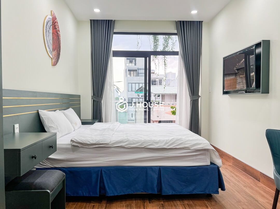 Modern Studio Apartment with Balcony Rent in Thao Dien, District 2, HCMC