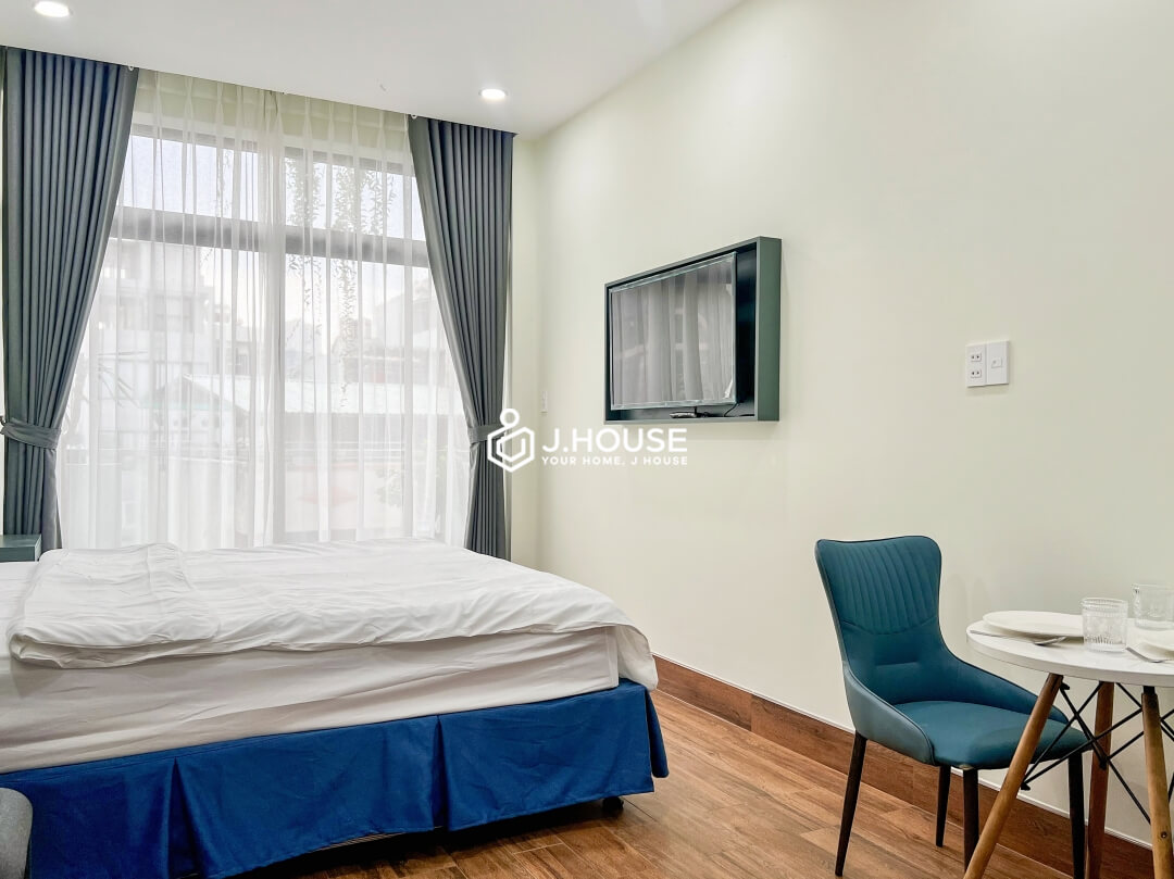 Modern Studio Apartment with Balcony Rent in Thao Dien, District 2, HCMC
