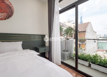 Modern Studio Apartment with Balcony Rent in Thao Dien, District 2, HCMC