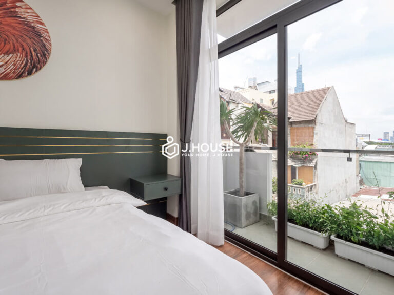 Modern Studio Apartment with Balcony Rent in Thao Dien, District 2, HCMC