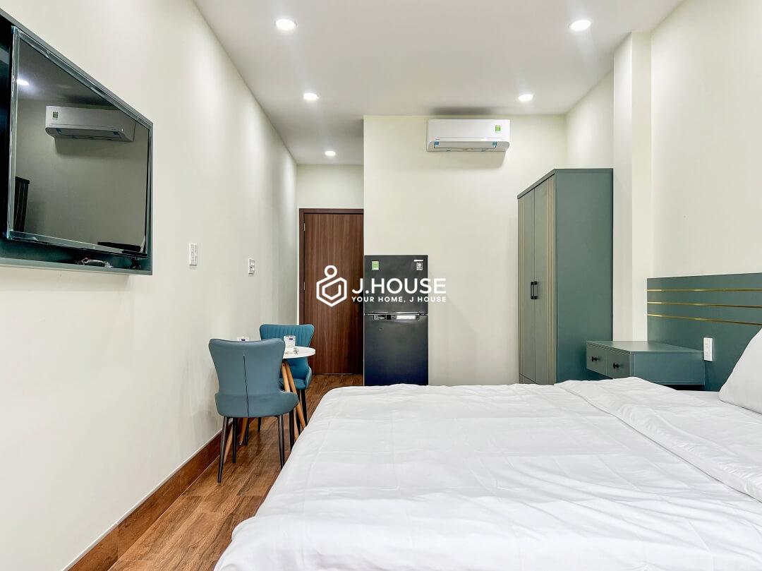Modern Studio Apartment with Balcony Rent in Thao Dien, District 2, HCMC