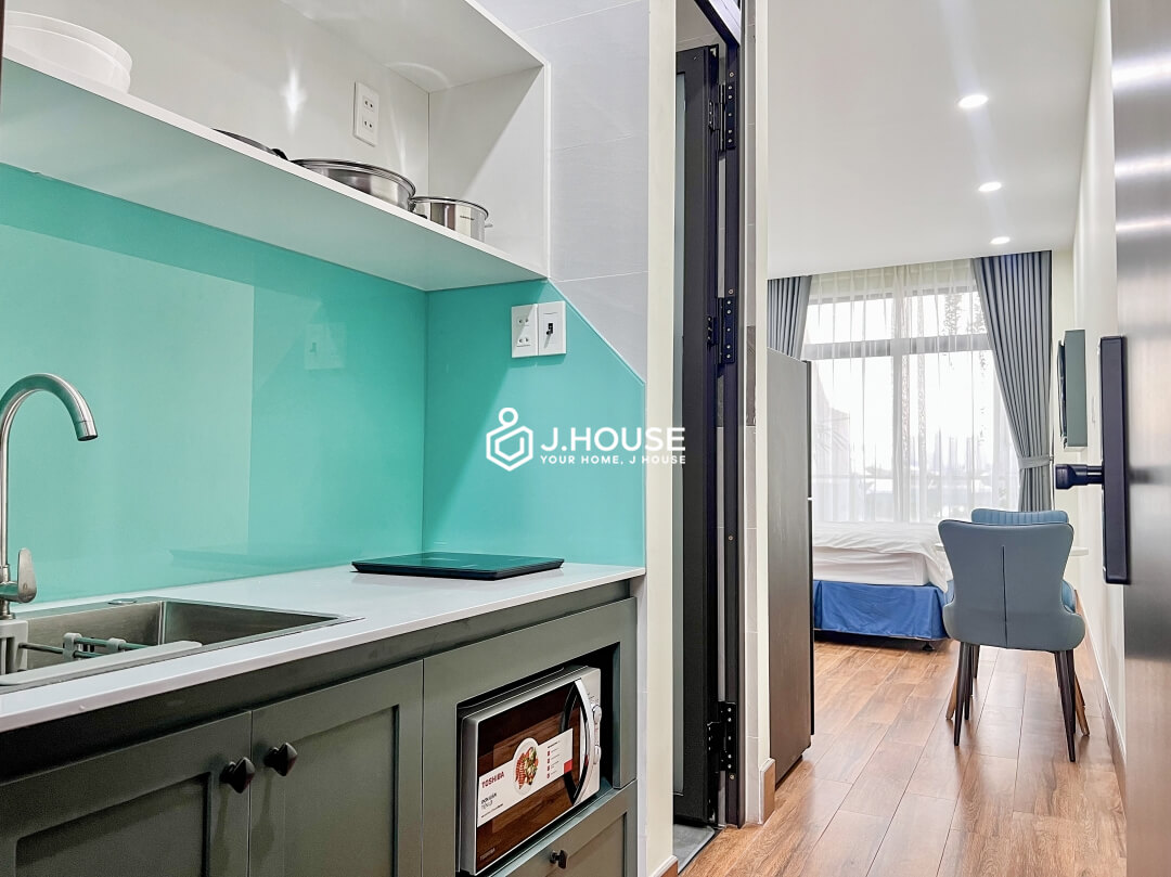 Modern Studio Apartment with Balcony Rent in Thao Dien, District 2, HCMC