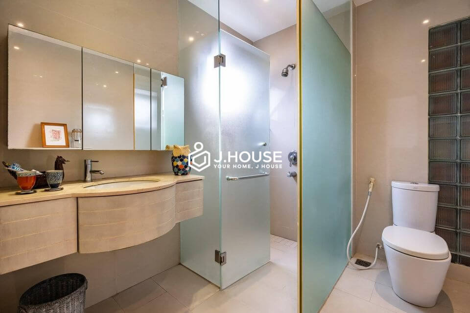 Modern 2-Bedroom Apartment with Balcony in Phu Nhuan District, HCMC