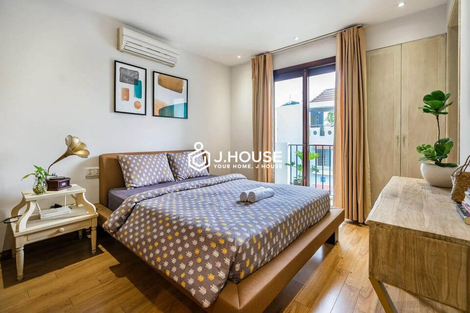 Modern 2-Bedroom Apartment with Balcony in Phu Nhuan District, HCMC