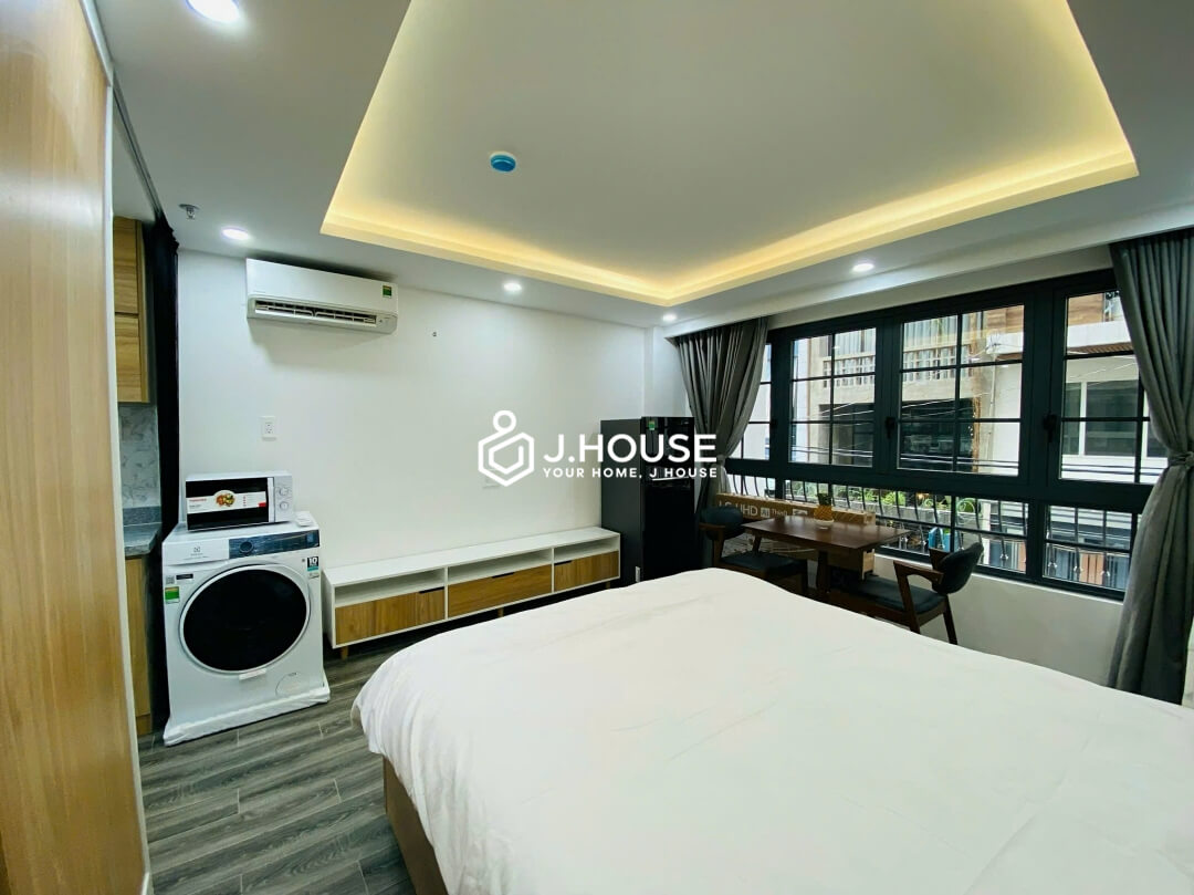 Fully furnished apartment for rent with washer in Binh Thanh District