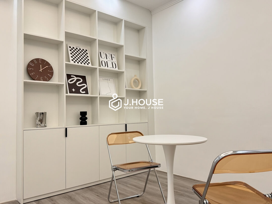 Spacious and Tranquil Minimalist Apartment in District 1 with Balcony
