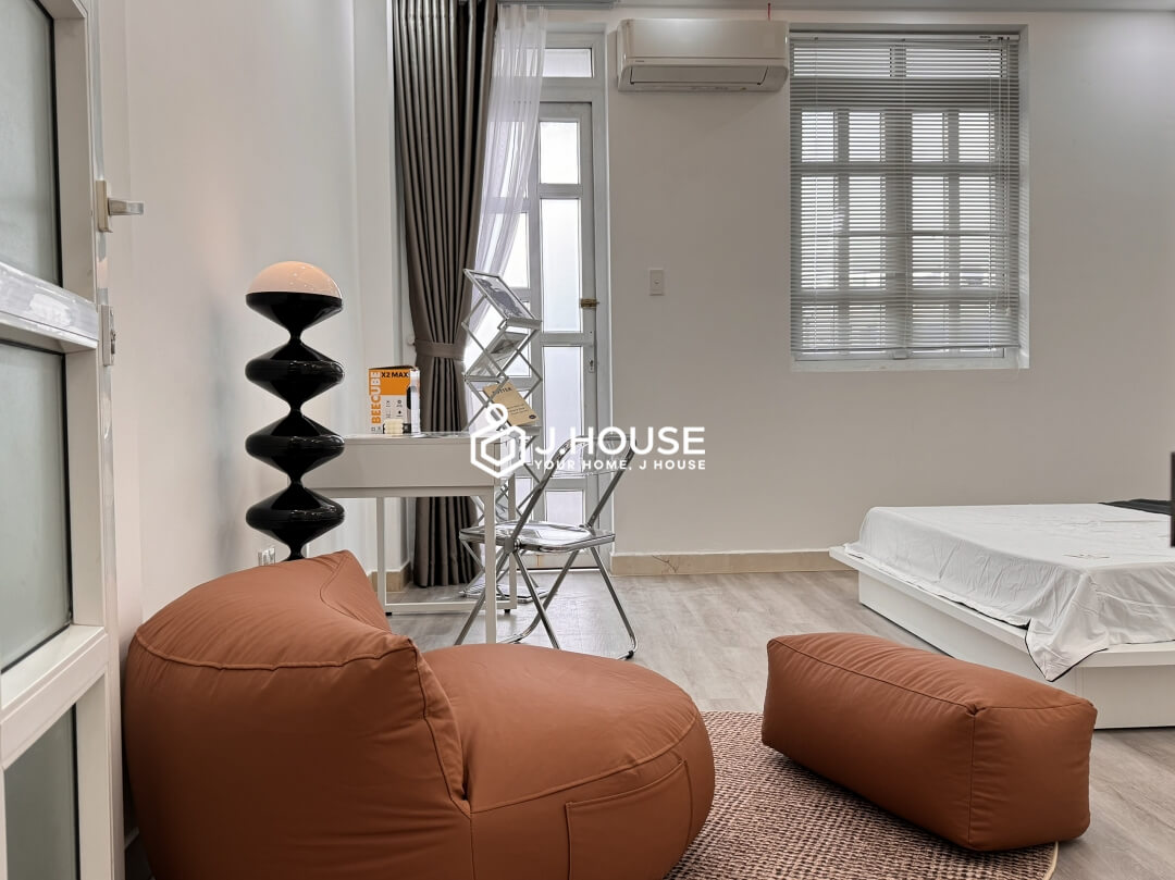 Spacious and Tranquil Minimalist Apartment in District 1 with Balcony