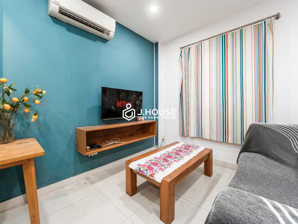 1BR apartment for rent with balcony near airport, Tan Binh District, HCM