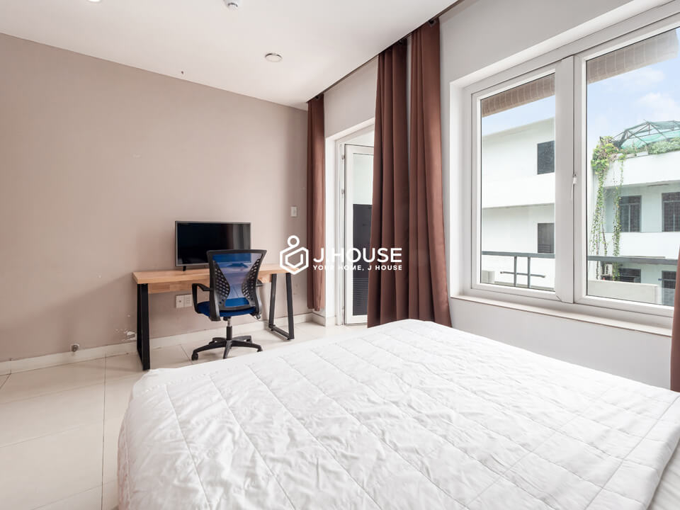 1BR apartment for rent with balcony near airport, Tan Binh District, HCM