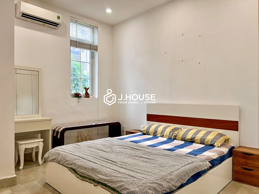 2 BR apartment with swimming pool at Karen House District 2, HCMC