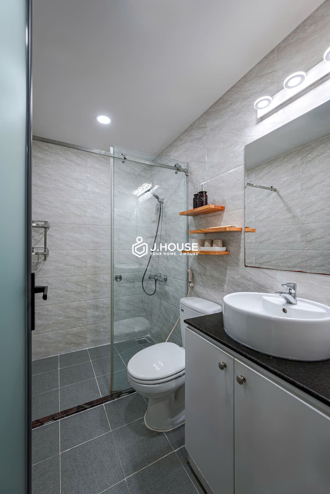 Apartment near airport at DKA Home Truong Son, Tan Binh District