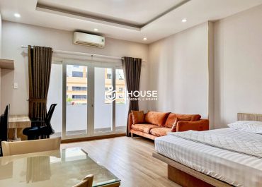 Bright studio apartment for rent with balcony in Thao Dien, District 2