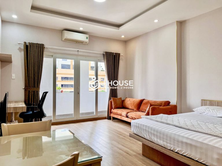 Bright studio apartment for rent with balcony in Thao Dien, District 2