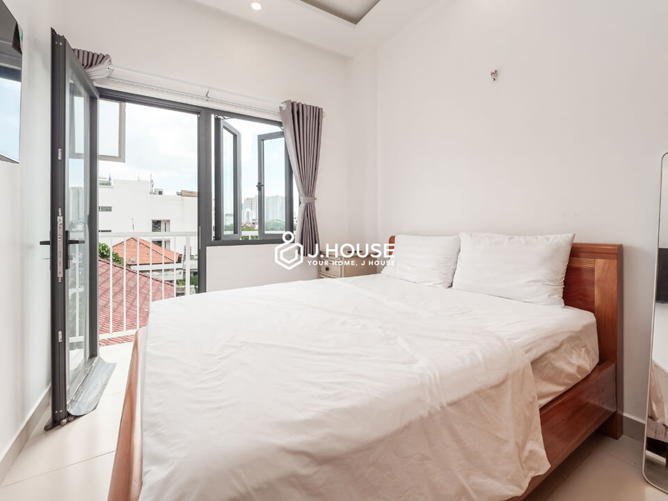 Modern 1 bedroom apartment for rent with balcony in Thao Dien, District 2