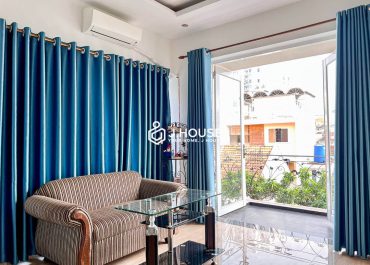 Studio apartment for rent with balcony at T-H Apartment, District 3, HCM
