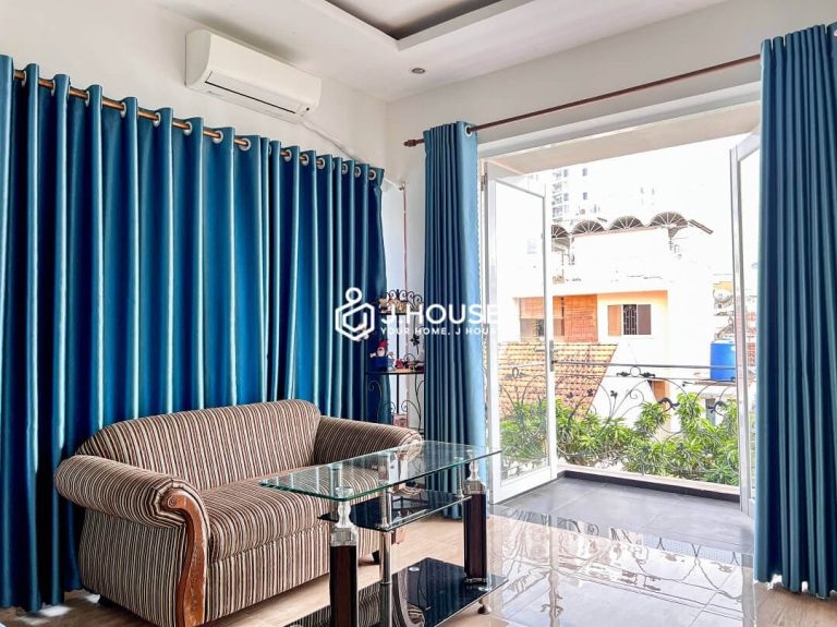 Studio apartment for rent with balcony at T-H Apartment, District 3, HCM