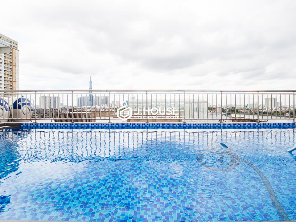 rooftop pool at sunny apartment Thao dien district 2
