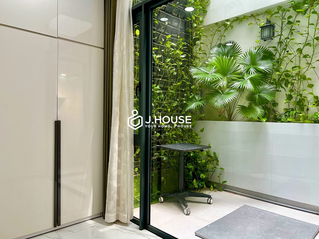 1 br apartment with backyard at Estar Apartment, District 3