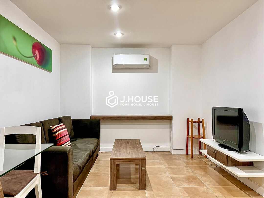 1BR apartment for rent near park and airport, Tan Binh District