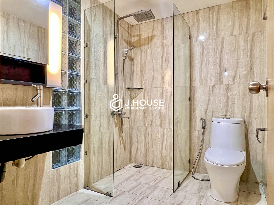 1BR apartment for rent near park and airport, Tan Binh District