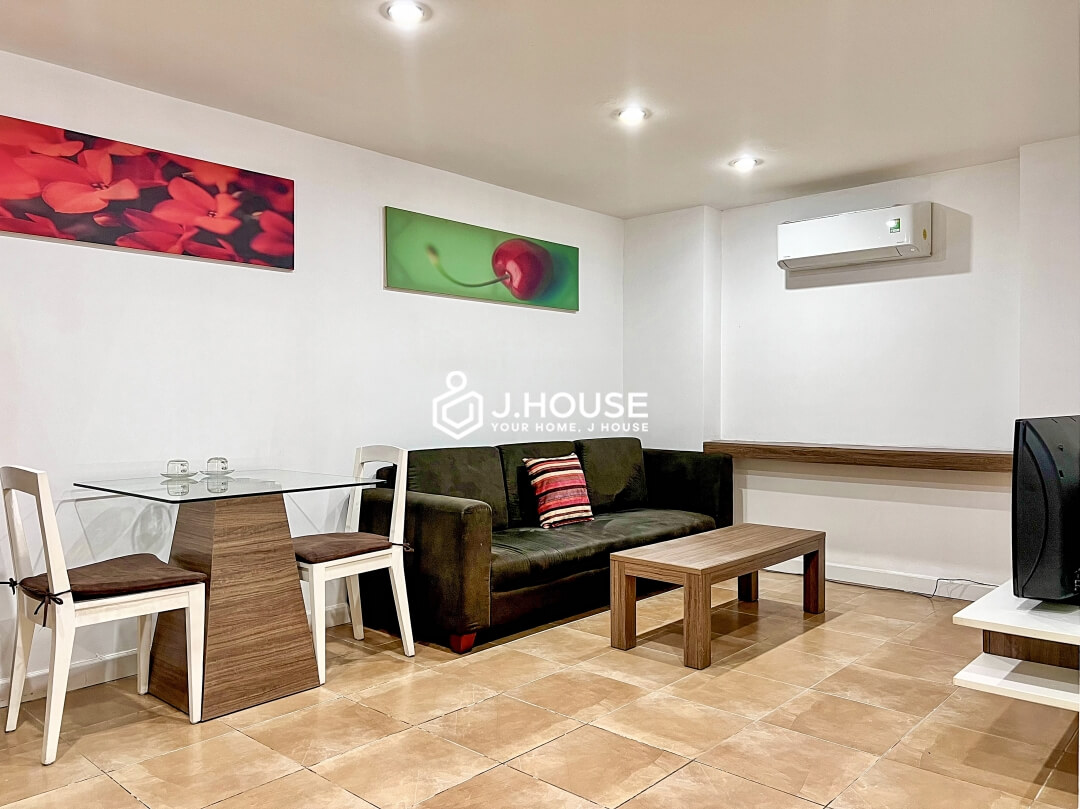 1BR apartment for rent near park and airport, Tan Binh District