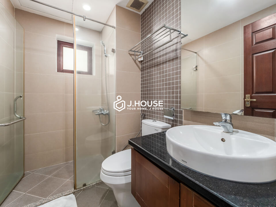 1BR apartment for rent with balcony in Binh Thanh District - Chi's Apartment