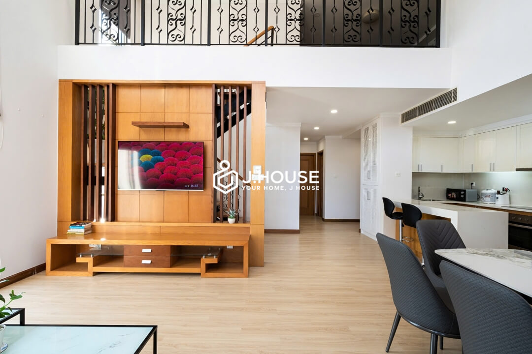 4br duplex apartment 165 sqm at Saigon Pavillon Apartment, District 3, HCM