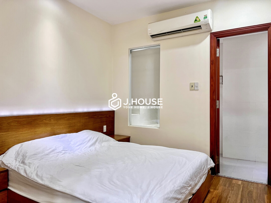 Affordable apartment for rent on Pham Viet Chanh Street, Binh Thanh District