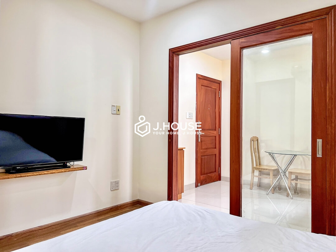 Affordable apartment for rent on Pham Viet Chanh Street, Binh Thanh District