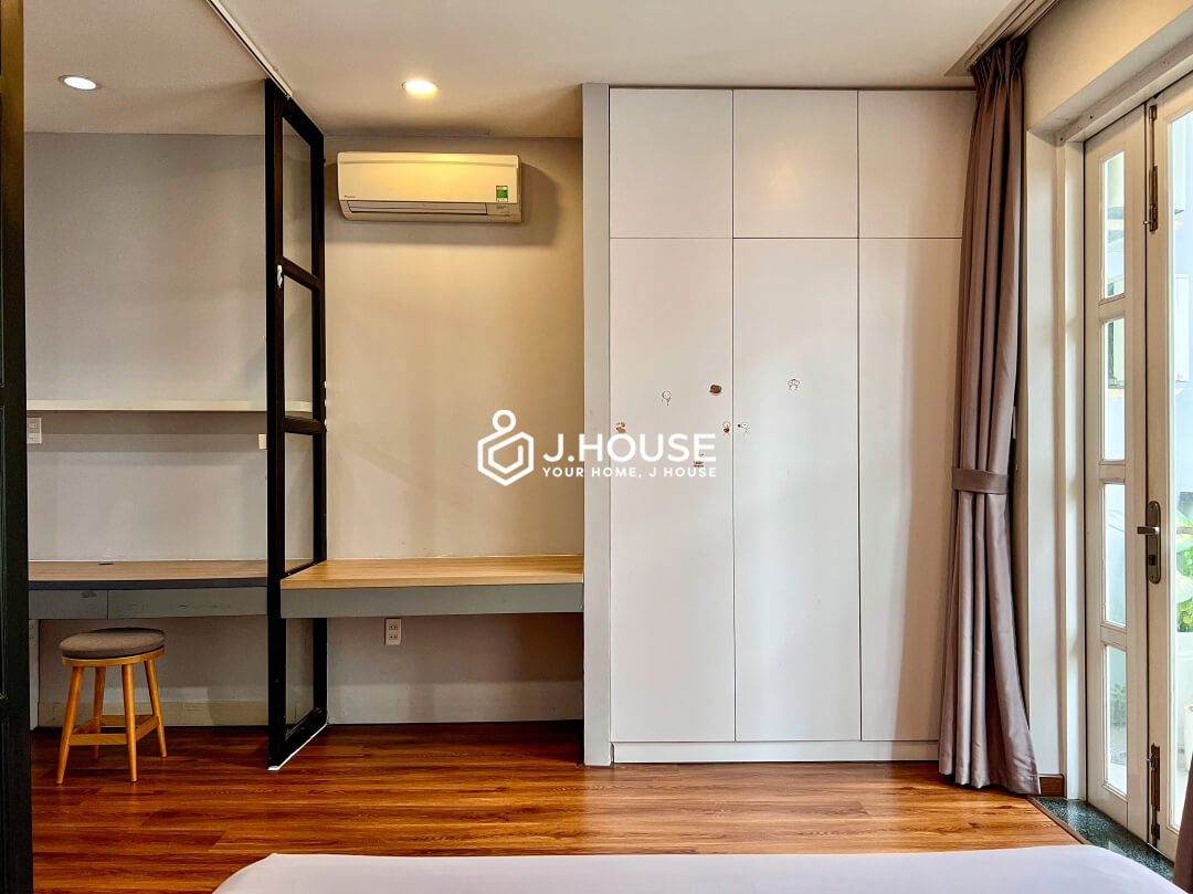Bright 1BR apartment with a balcony at Ton Apartment, District 1, HCMC