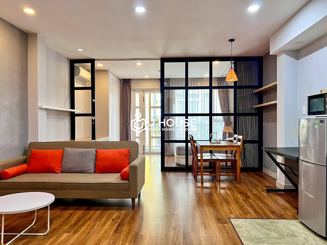 Bright 1BR apartment with a balcony at Ton Apartment, District 1, HCMC