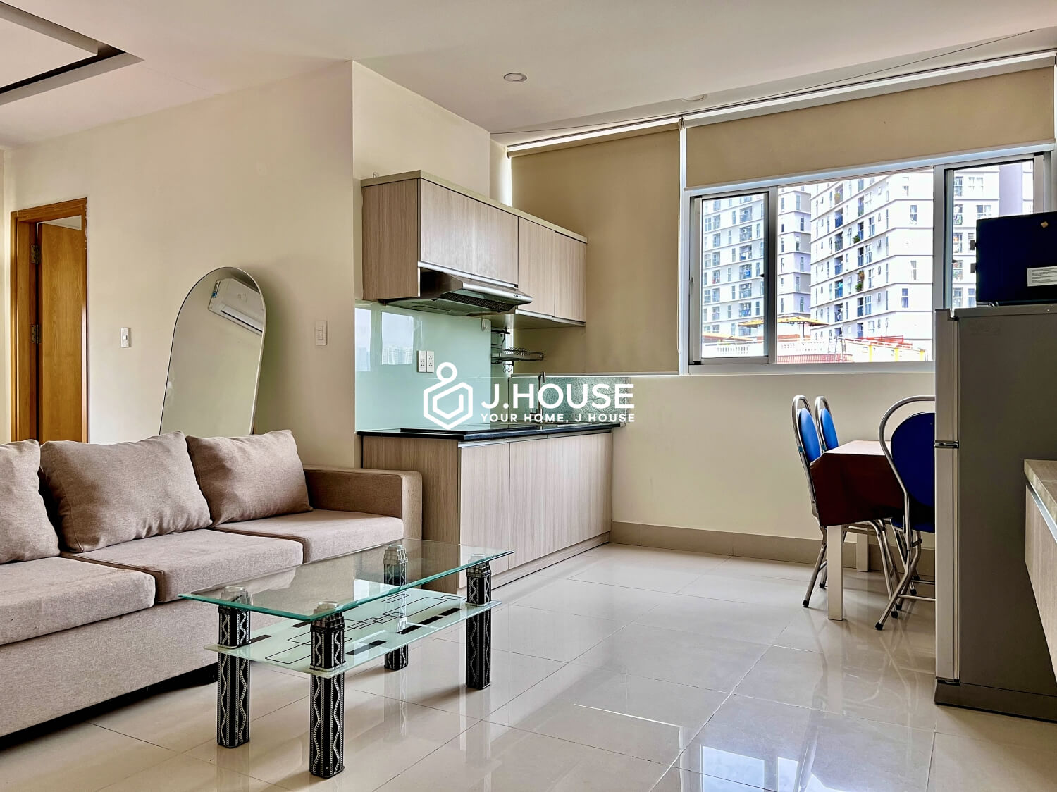 Bright studio apartment with pool and gym at Rosewood Apartment Thao Dien
