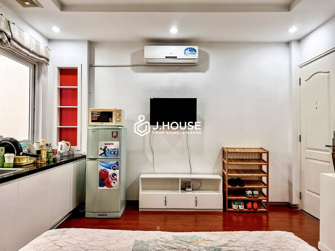 Cheap fully furnished studio for rent at SICC Building, District 1, HCMC