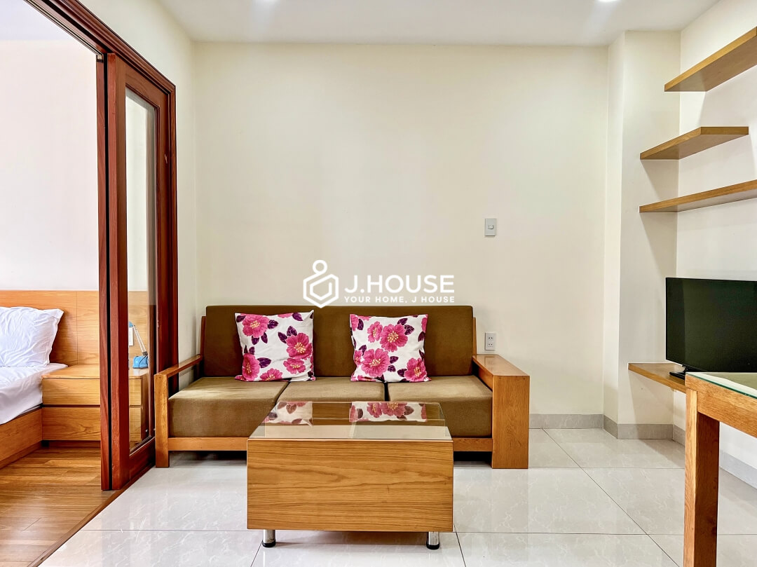 Fully furnished apartment for rent on Pham Viet Chanh Street, Binh Thanh District