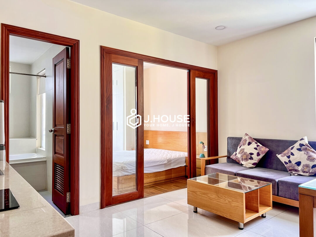Fully furnished apartment for rent on Pham Viet Chanh Street, Binh Thanh District
