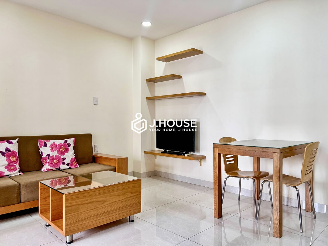 Fully furnished apartment for rent on Pham Viet Chanh Street, Binh Thanh District