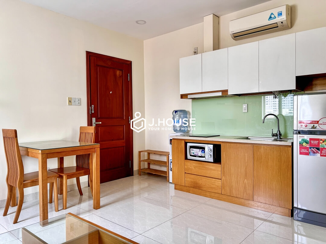 Fully furnished apartment for rent on Pham Viet Chanh Street, Binh Thanh District