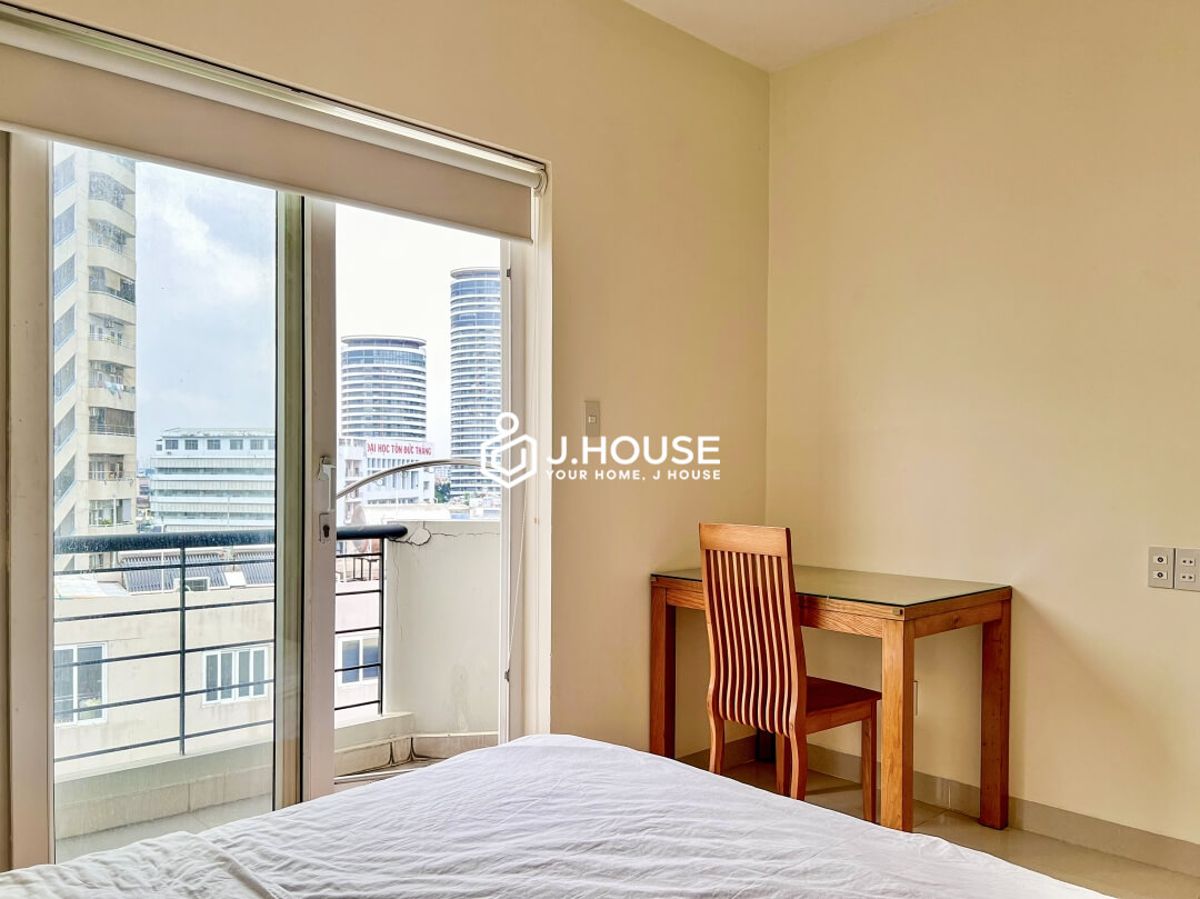 Fully furnished apartment for rent on Pham Viet Chanh Street, Binh Thanh District