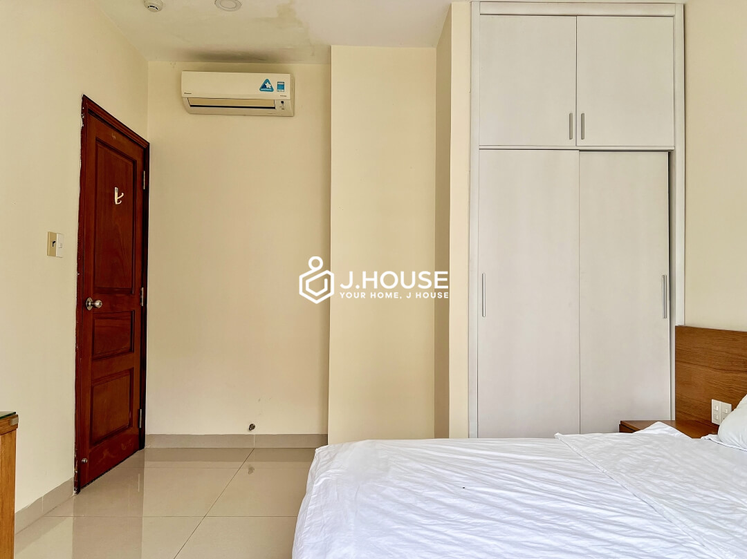 Fully furnished apartment for rent on Pham Viet Chanh Street, Binh Thanh District