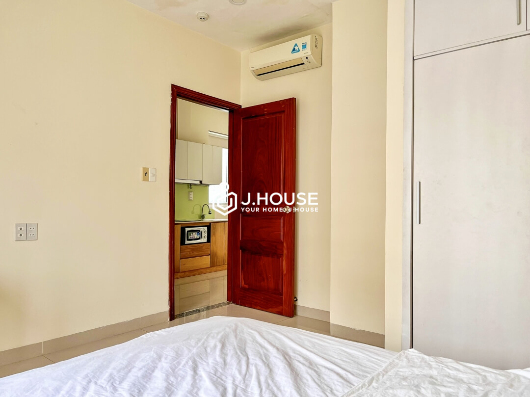 Fully furnished apartment for rent on Pham Viet Chanh Street, Binh Thanh District