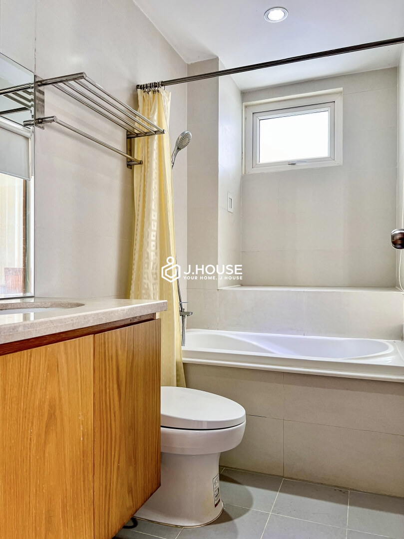 Fully furnished apartment for rent on Pham Viet Chanh Street, Binh Thanh District