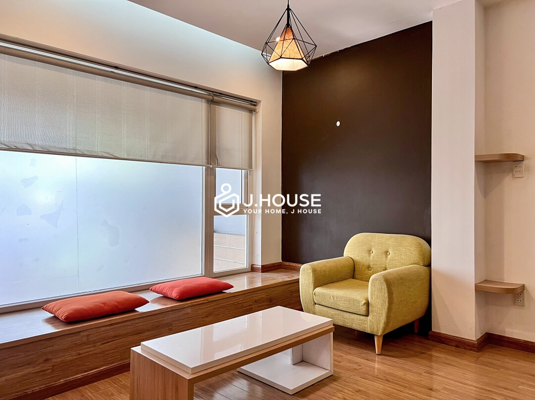 Fully furnished studio apartment for rent at Ton Apartment, District 1, HCMC