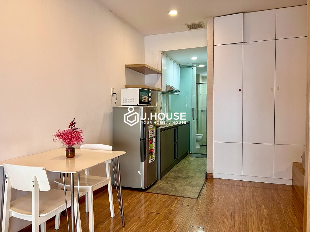 Fully furnished studio apartment for rent at Ton Apartment, District 1, HCMC