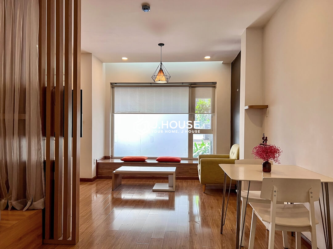 Fully furnished studio apartment for rent at Ton Apartment, District 1, HCMC